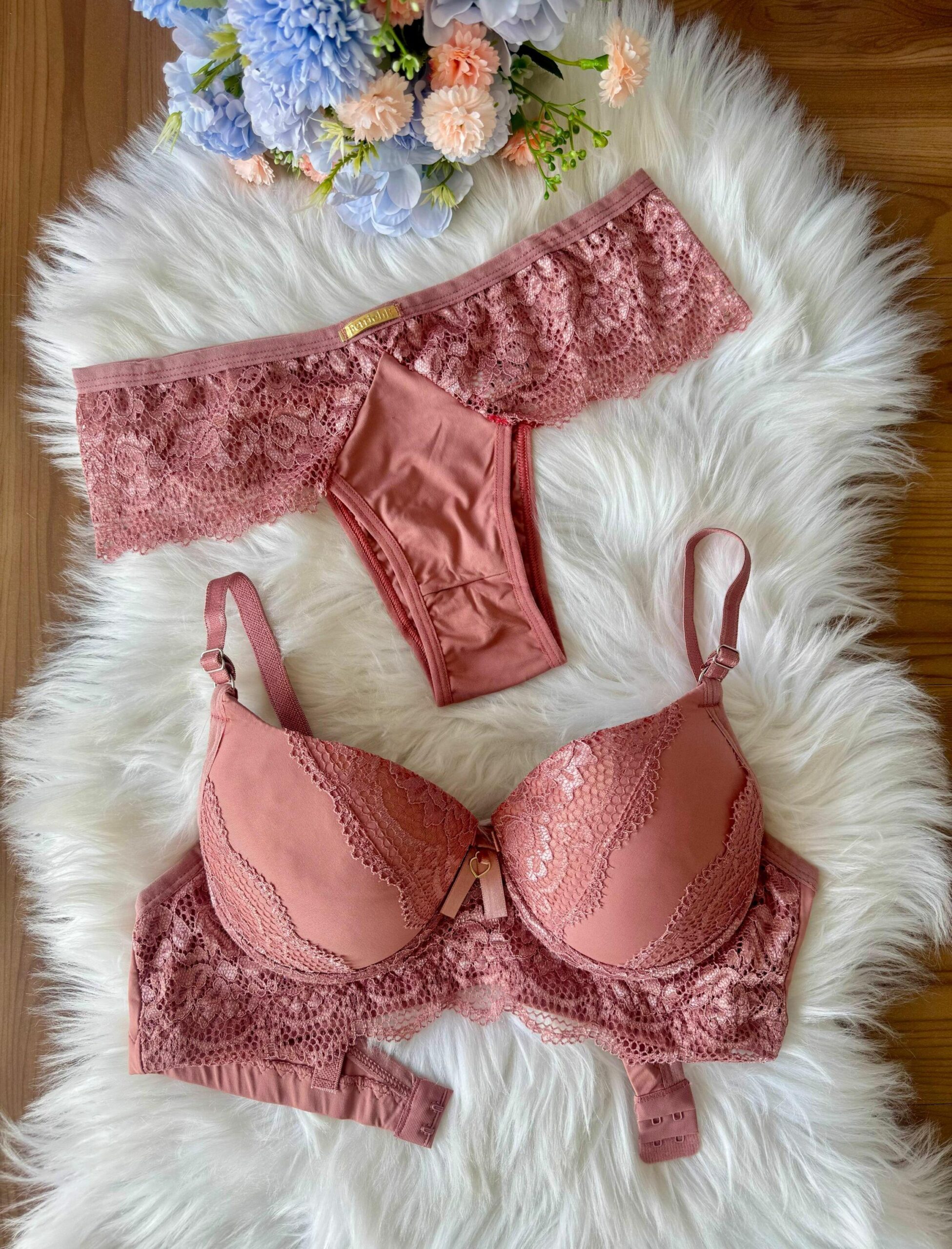 CONJUNTO JANIELE TANGA MICROFIBRA/RENDA