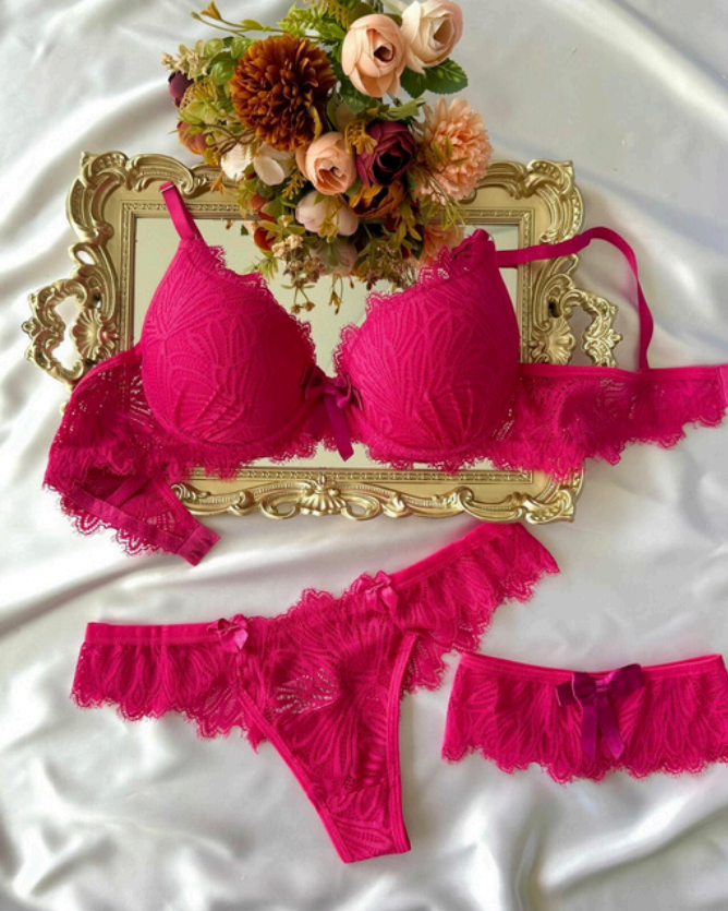 CONJUNTO CLARITA (FIO DUPLO RENDADO) COM PERNEIRA